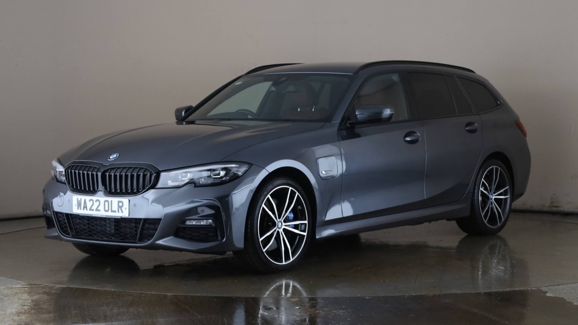 3 SERIES TOURING 330e M Sport 5dr Step Auto [Pro Pack]