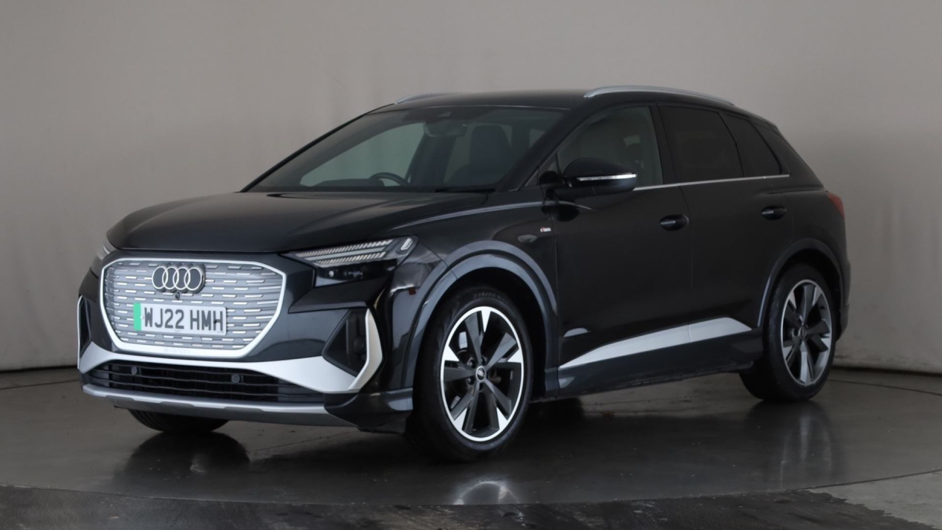 Q4 E-TRON ESTATE 125kW 35 55.52kWh S Line 5dr Auto