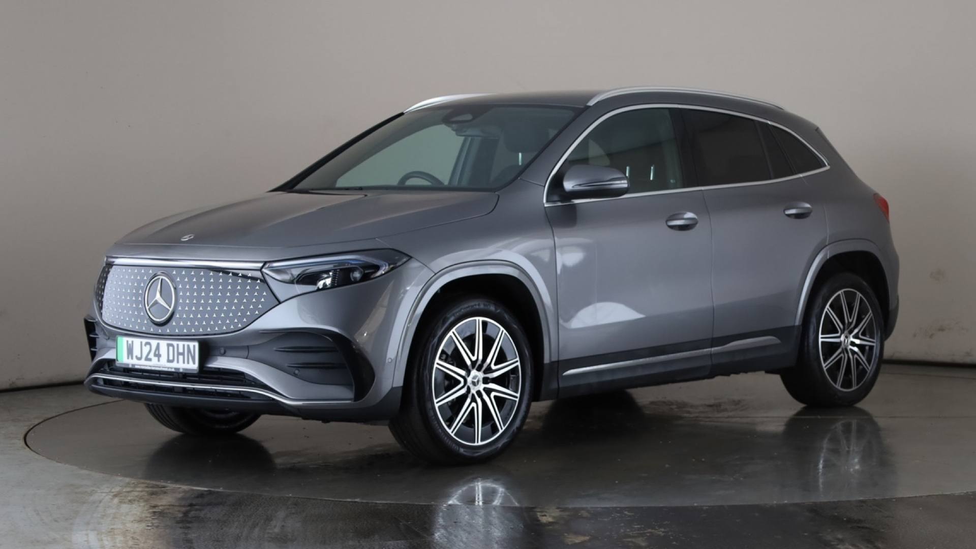 EQA HATCHBACK EQA 300 4M 168kW AMG Line Executive 66.5kWh 5dr At