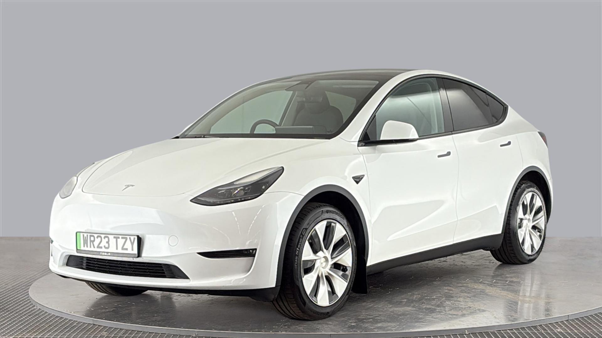 MODEL Y HATCHBACK Long Range AWD 5dr Auto