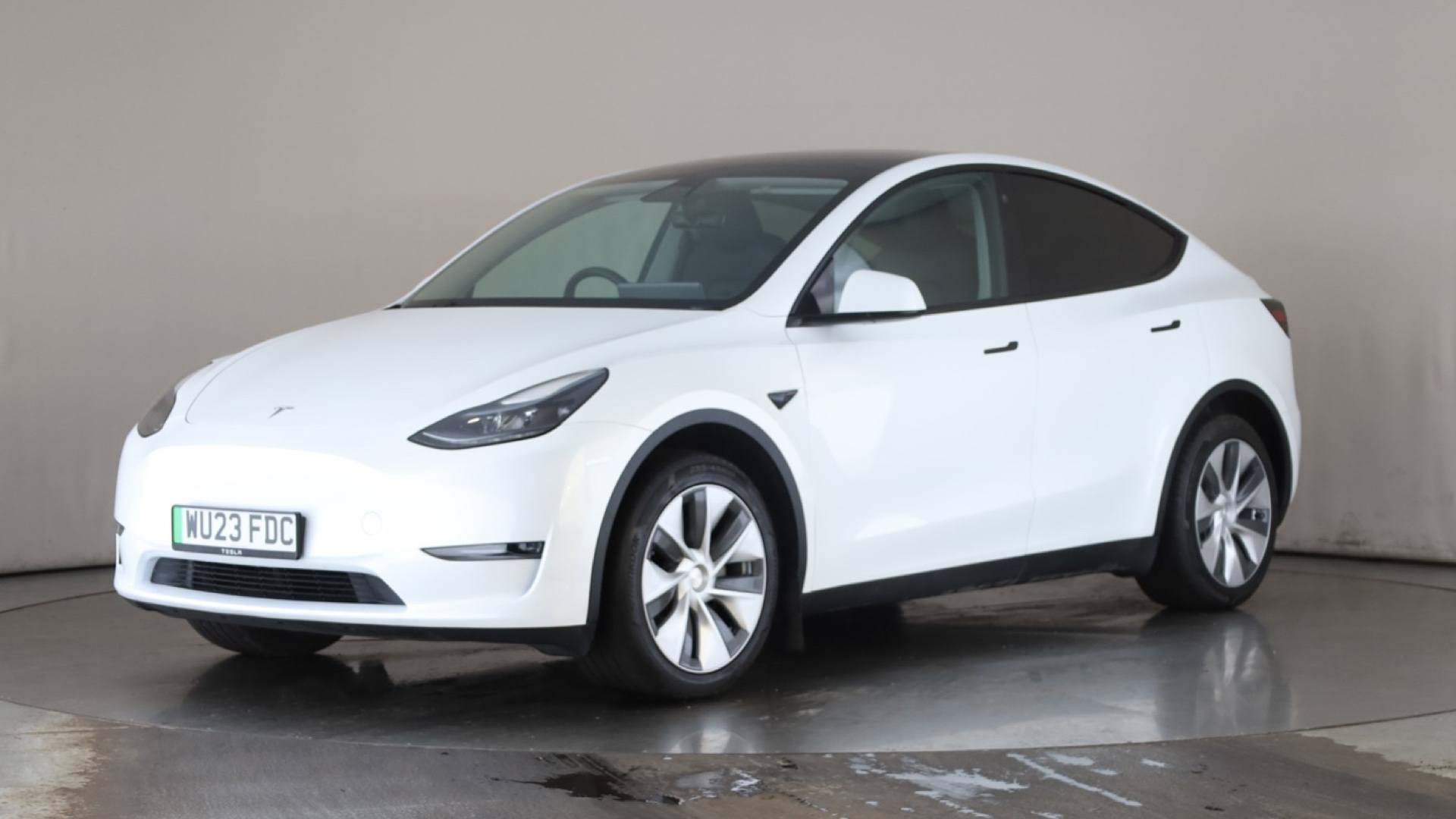 MODEL Y HATCHBACK Long Range AWD 5dr Auto