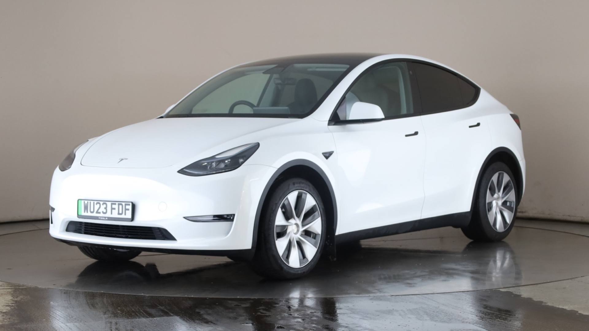 MODEL Y HATCHBACK Long Range AWD 5dr Auto
