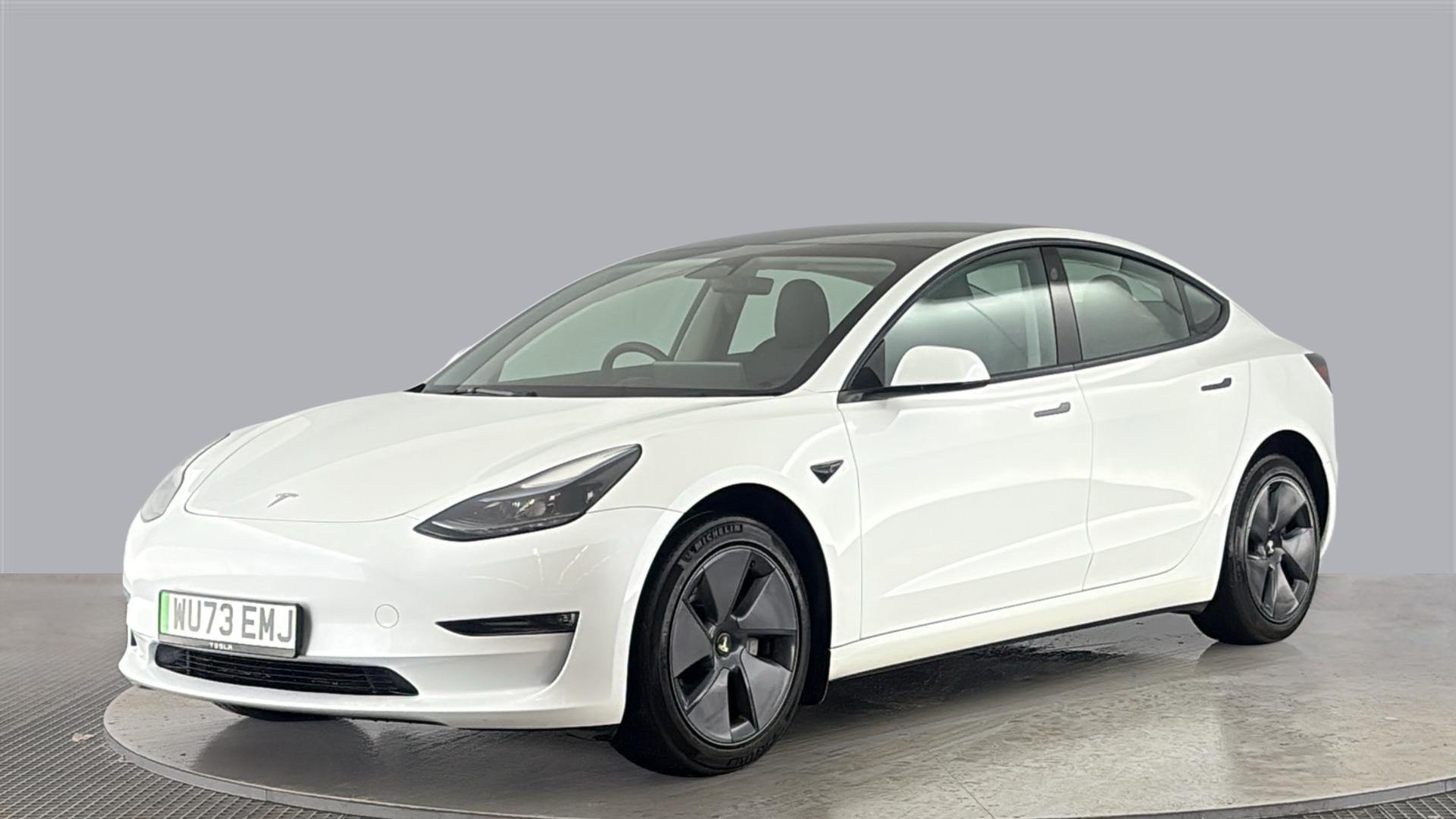MODEL 3 SALOON Long Range RWD 4dr Auto