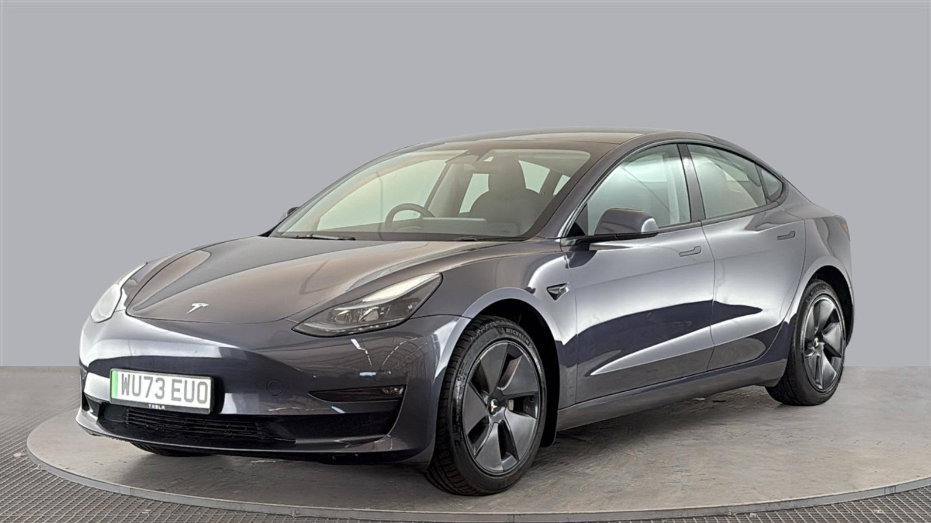 MODEL 3 SALOON Long Range RWD 4dr Auto