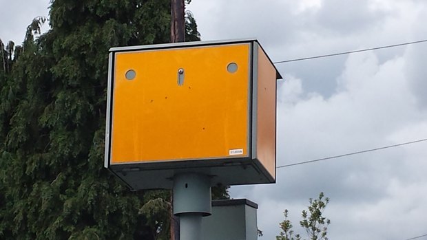 Yellow Speed Camera on roads may replace all stealth cameras Yellow Speed Camera on roads may replace all stealth cameras