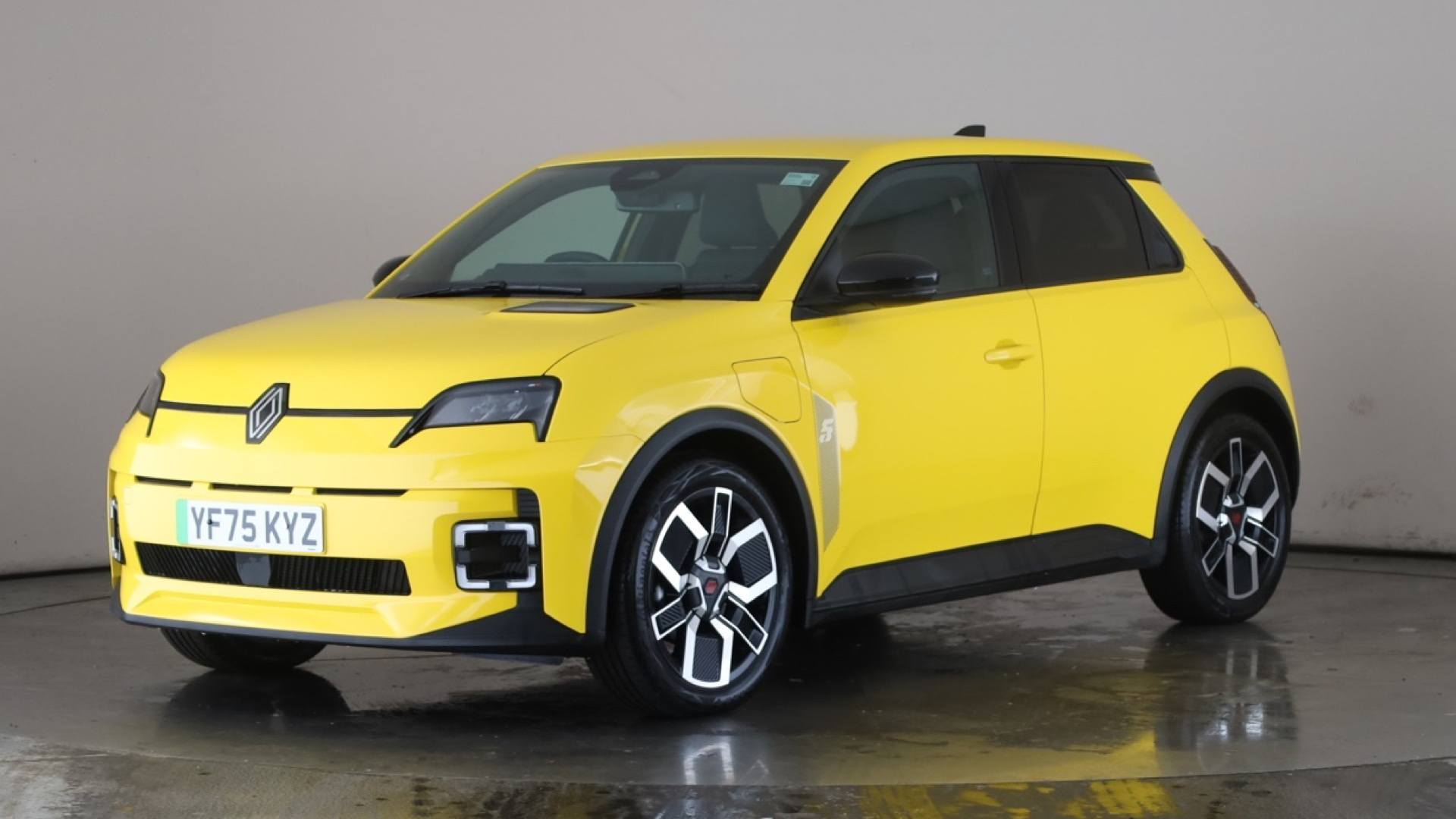 5 E-TECH HATCHBACK 90kW Techno Urban Range 40kWh 5dr Auto