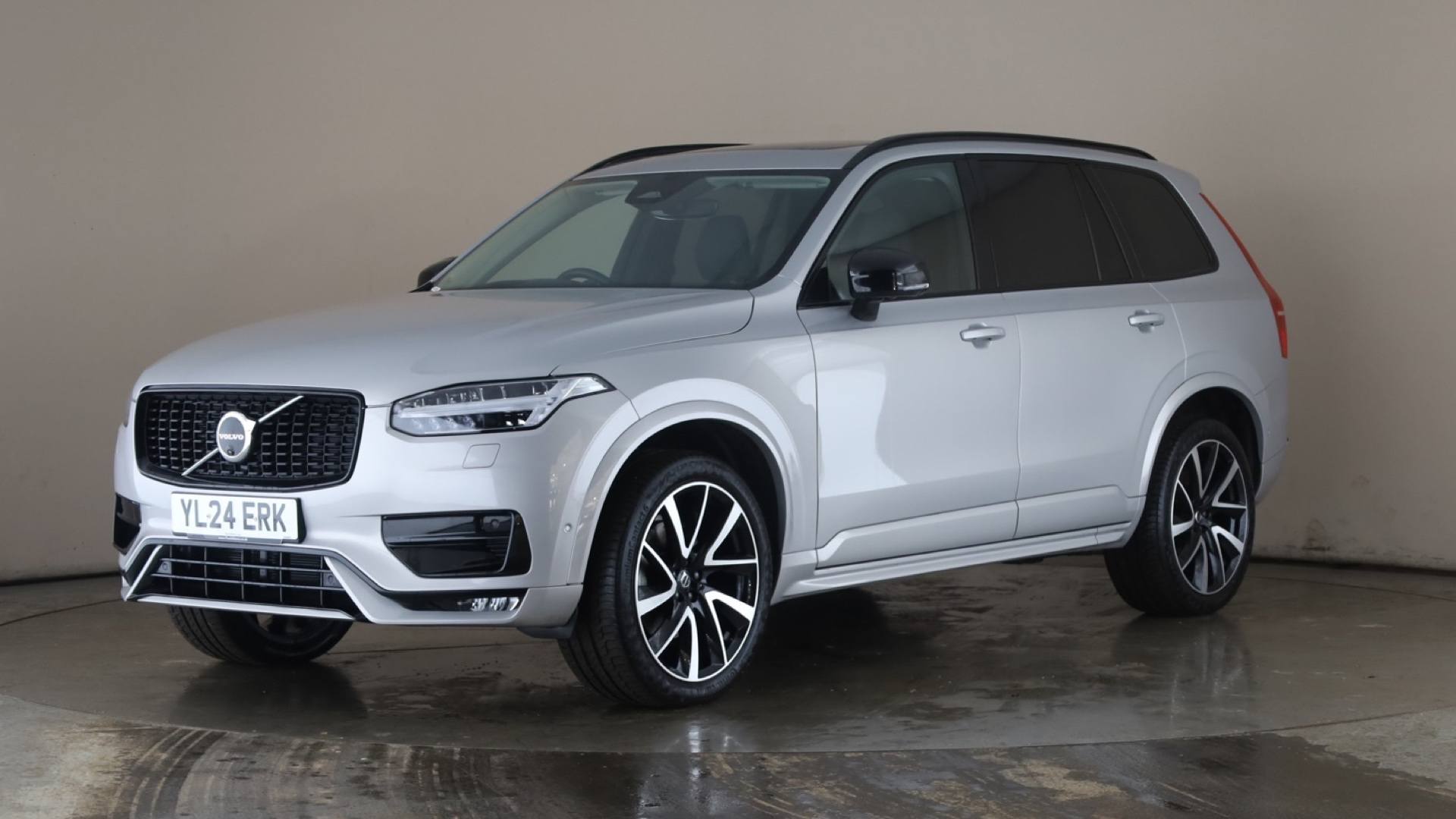 XC90 5dr S/Wagon 2.0 t B5 Ultra Dark AWD [KERS][G-Trnc] 8sp Auto 249ps (2015-  )