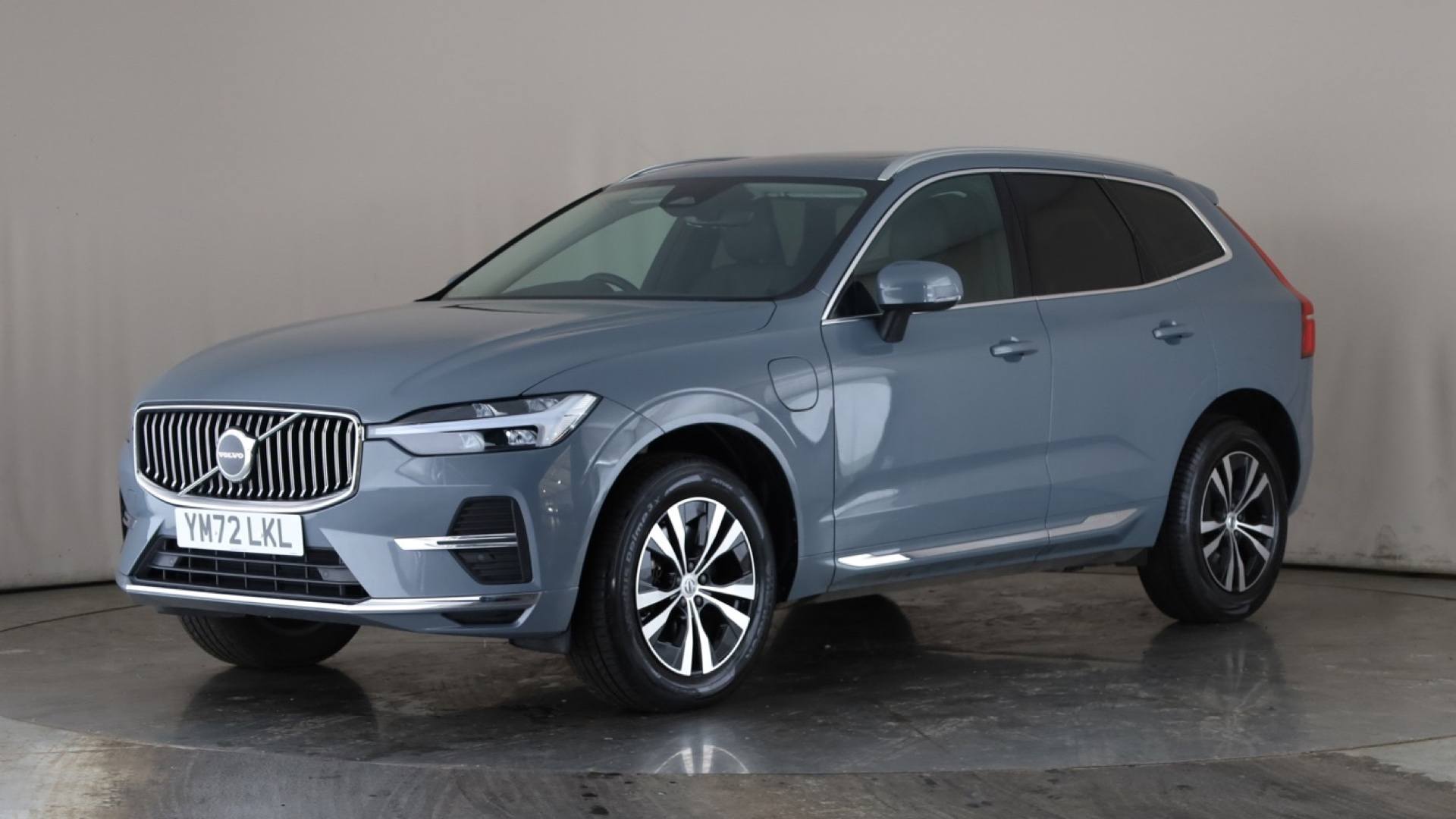 XC60 ESTATE 2.0 T6 [350] RC PHEV Core Bright 5dr AWD Gtron