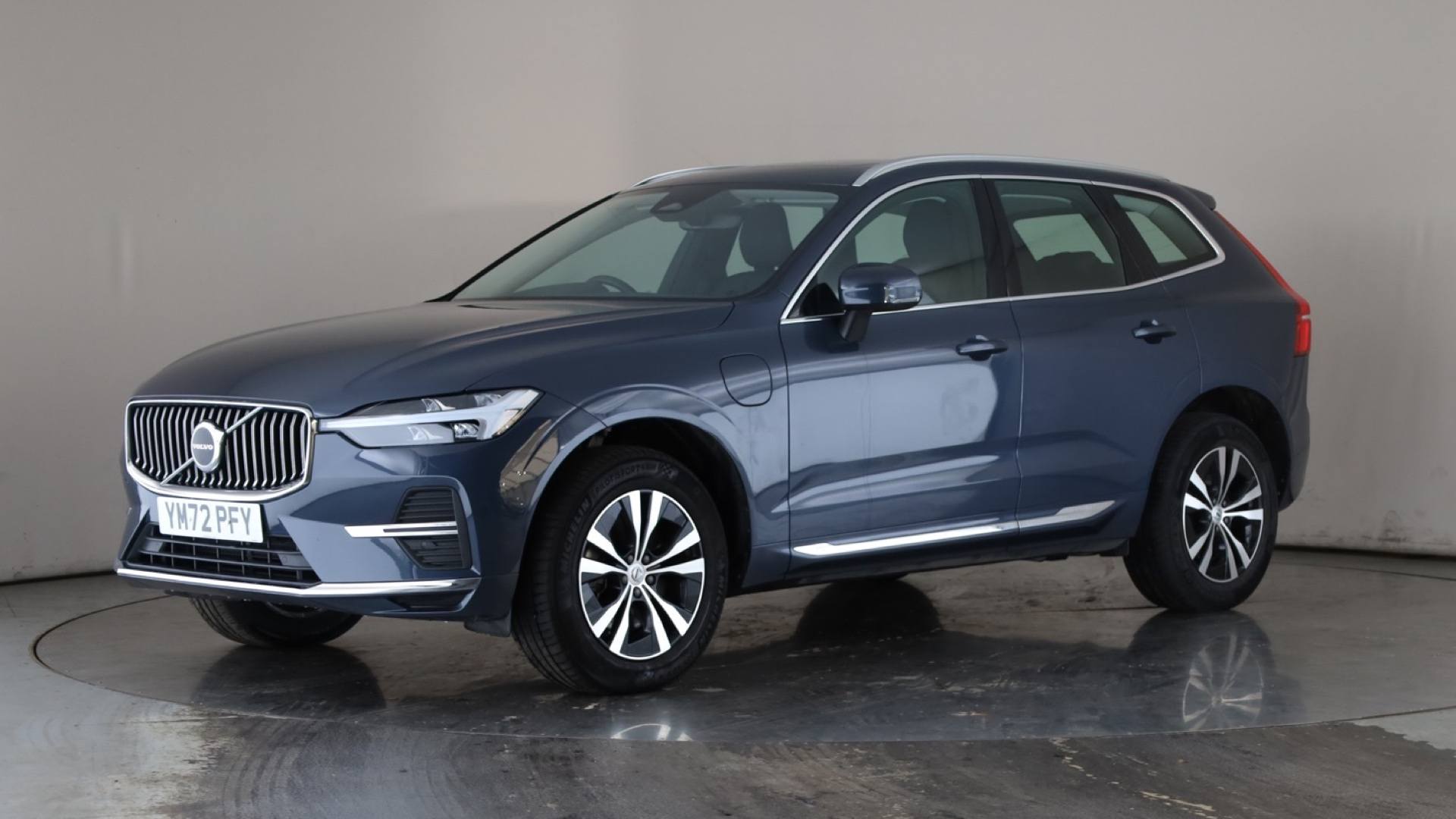 XC60 ESTATE 2.0 T6 [350] RC PHEV Core Bright 5dr AWD Gtron