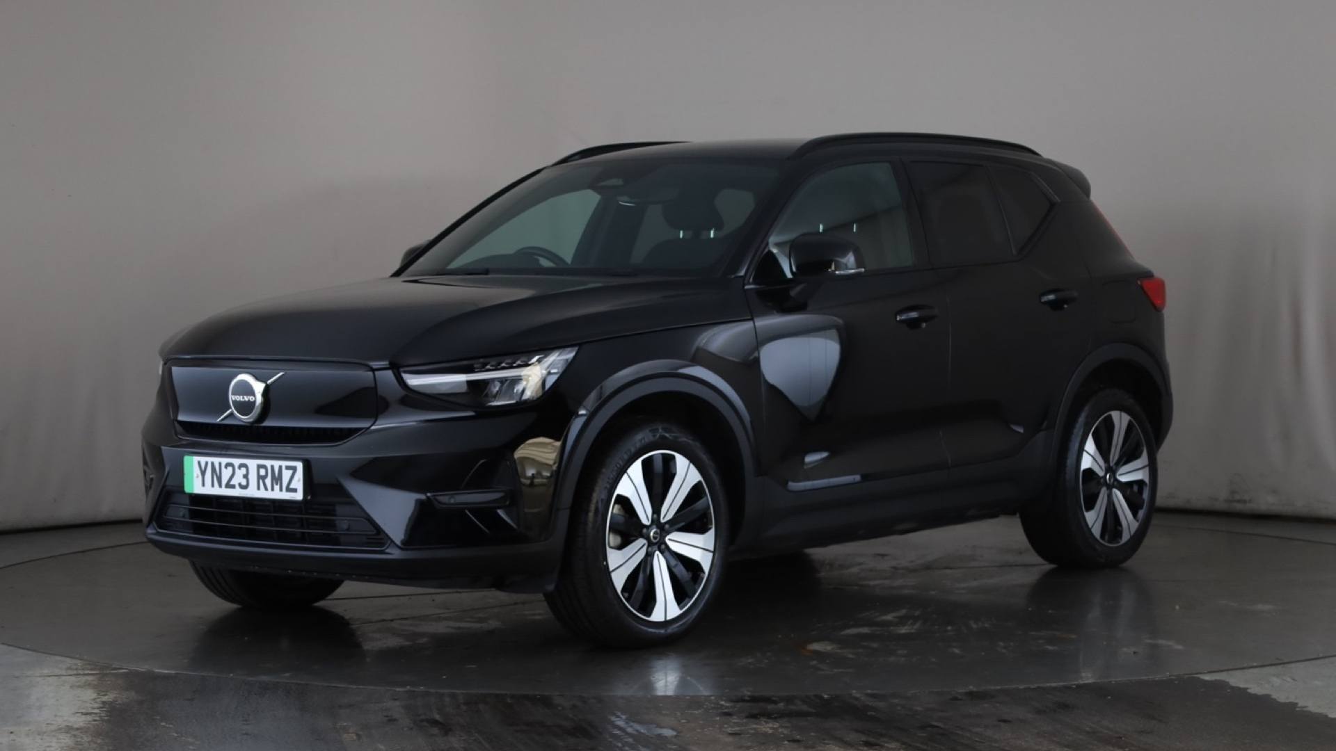 XC40 ELECTRIC ESTATE 170kW Recharge Core 69kWh 5dr Auto