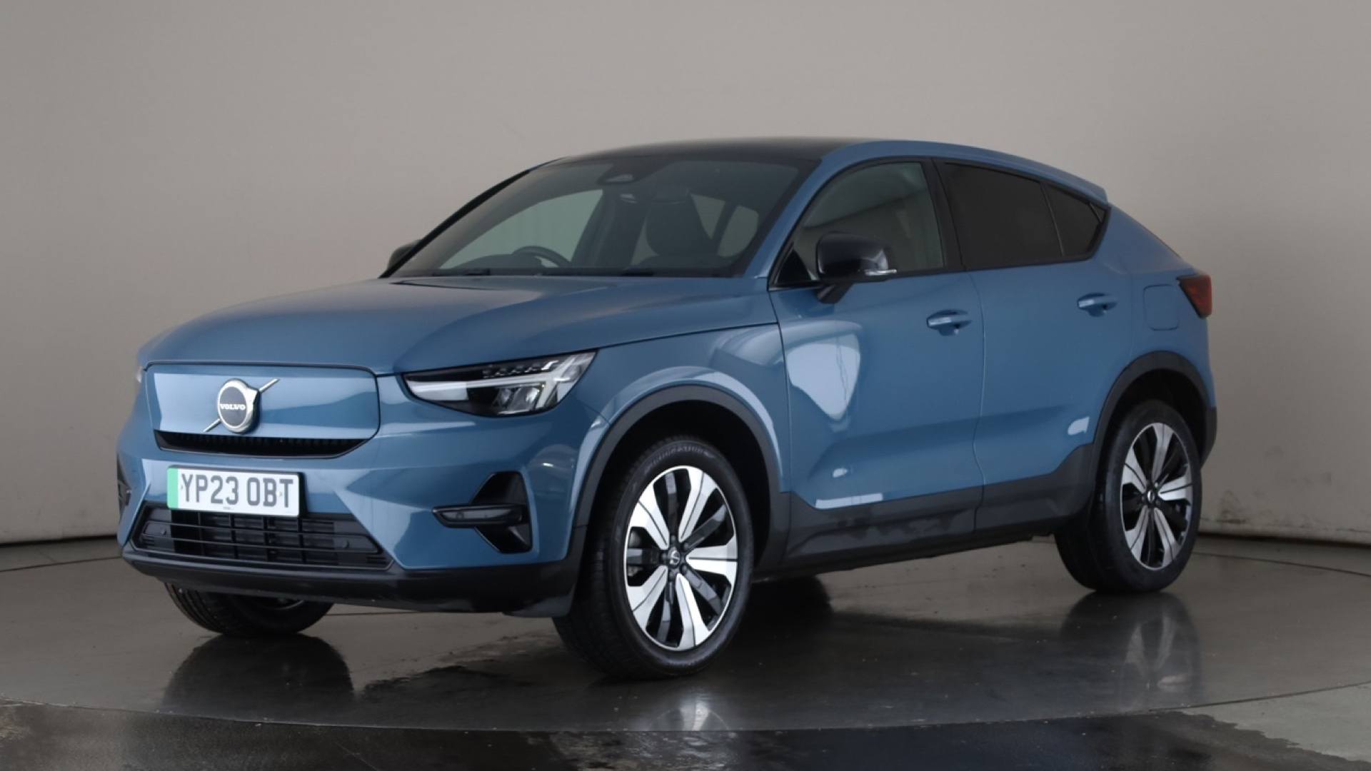 C40 ESTATE 170kW Recharge Core 69kWh 5dr Auto