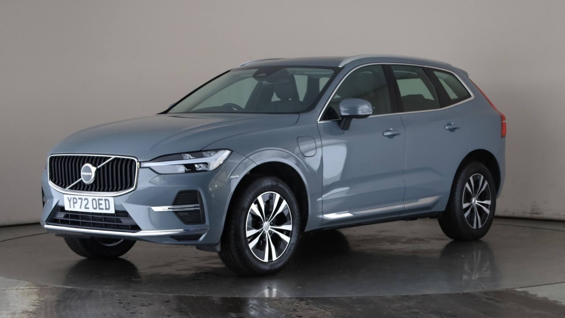 XC60 ESTATE 2.0 T6 [350] RC PHEV Core Bright 5dr AWD Gtron