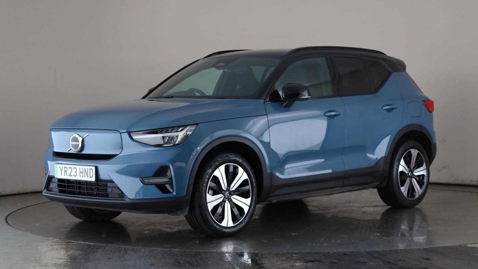 XC40 ELECTRIC ESTATE 170kW Recharge Core 69kWh 5dr Auto