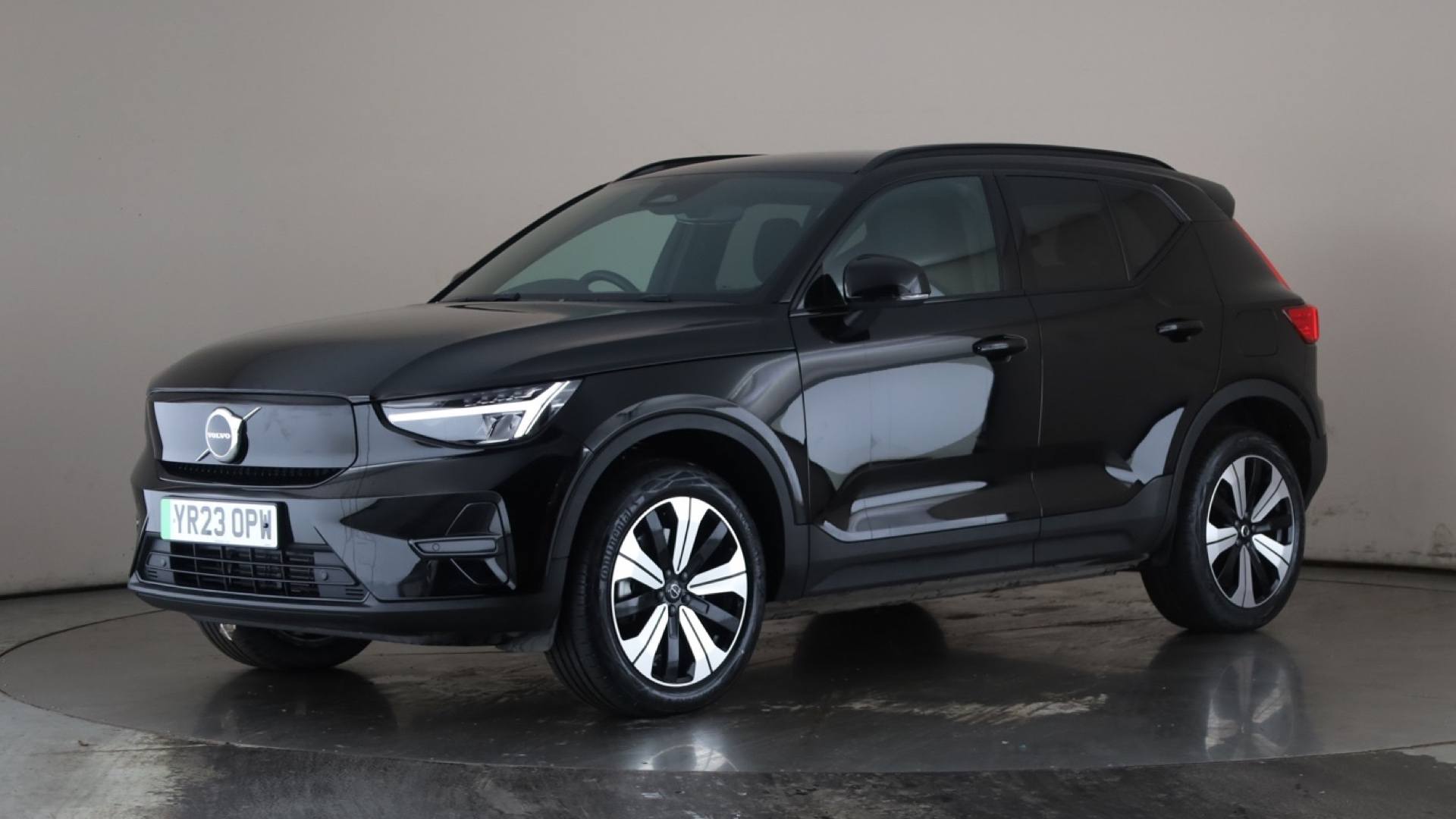 XC40 ELECTRIC ESTATE 170kW Recharge Core 69kWh 5dr Auto