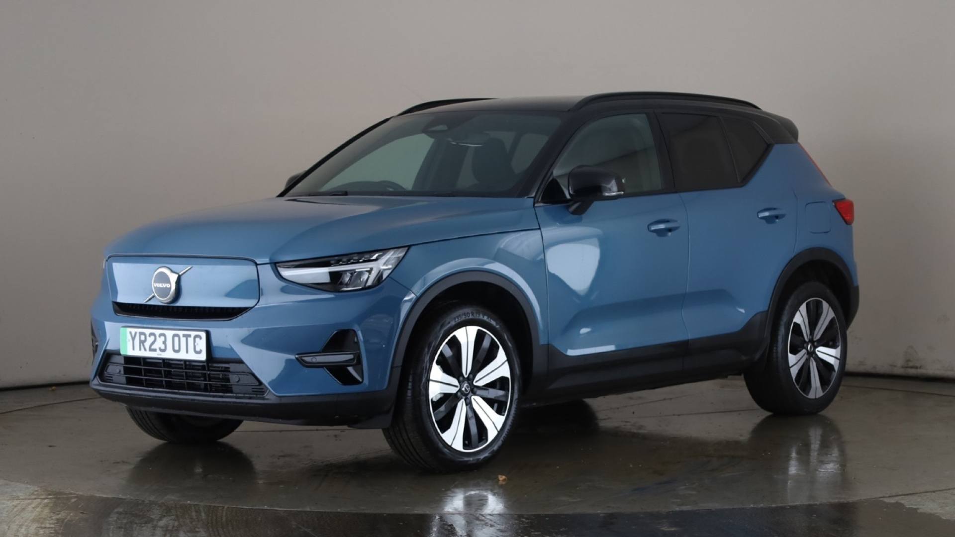 XC40 ELECTRIC ESTATE 170kW Recharge Core 69kWh 5dr Auto
