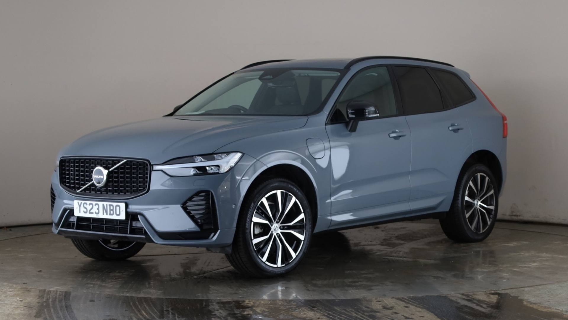 XC60 ESTATE 2.0 T8 [455] RC PHEV Ultimate Dark 5dr AWD Gtron