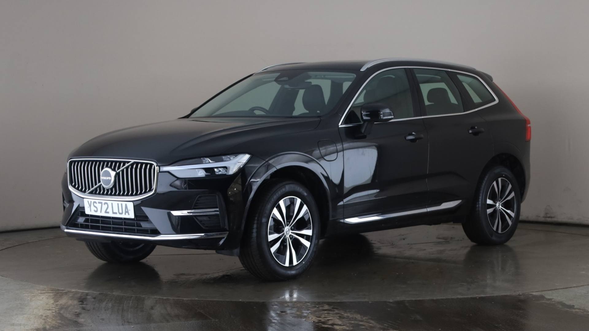 XC60 ESTATE 2.0 T6 [350] RC PHEV Core Bright 5dr AWD Gtron