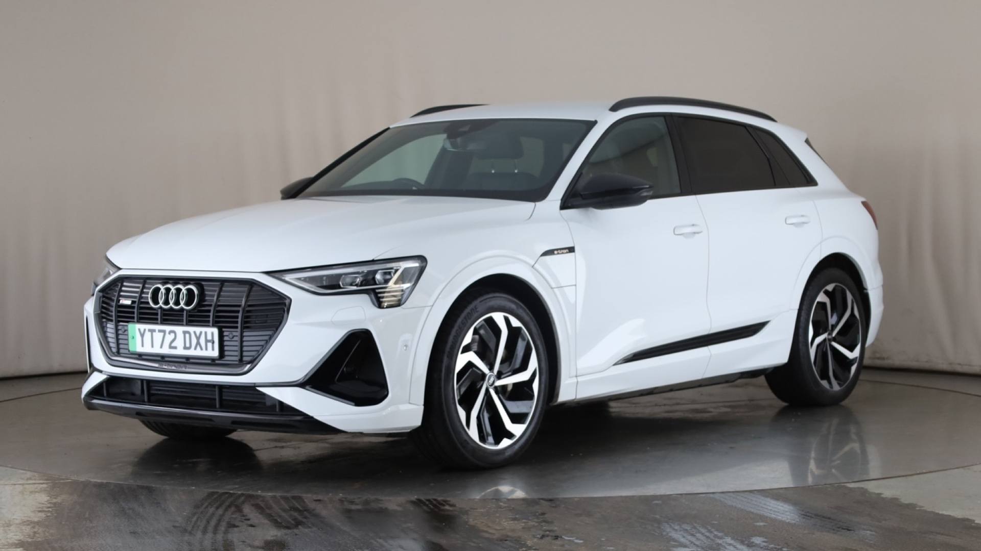 E-TRON ESTATE 230kW 50 Quattro 71kWh Black Edition 5dr Auto
