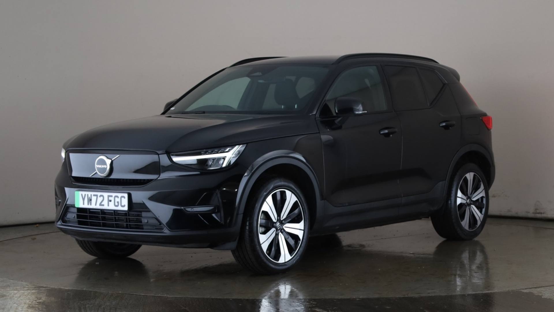 XC40 ELECTRIC ESTATE 170kW Recharge Core 69kWh 5dr Auto