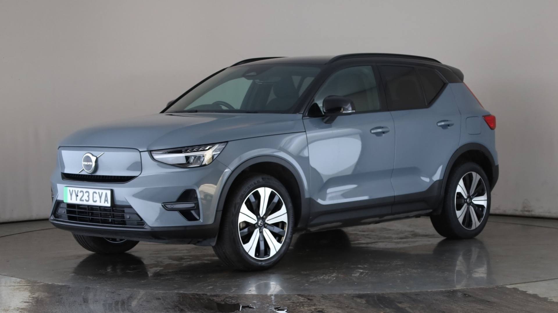 XC40 ELECTRIC ESTATE 170kW Recharge Core 69kWh 5dr Auto
