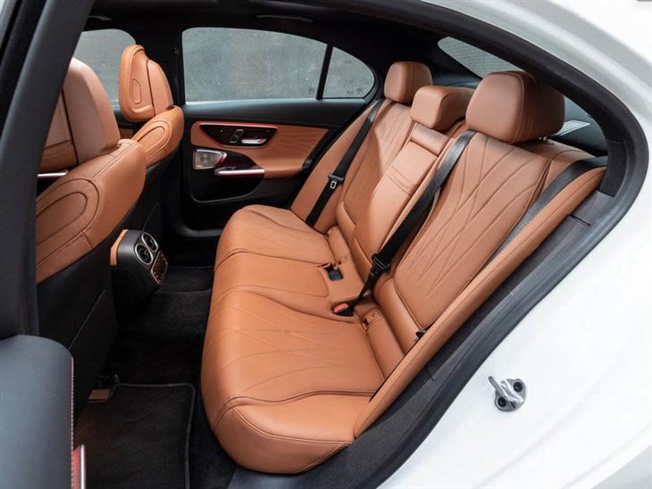 Mercedes-Benz C-Class Saloon C300e AMG Line 9G-Tronic
