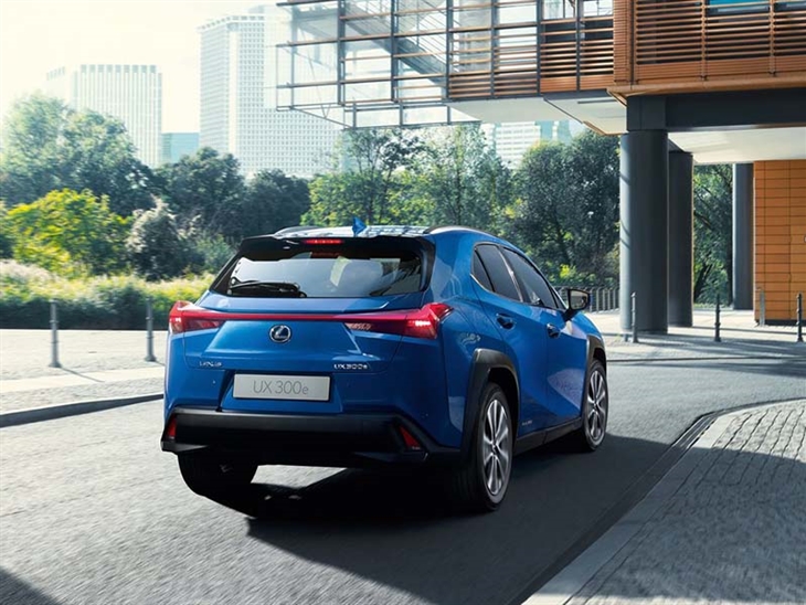 Lexus UX-e 300e 150kW 72.8 kWh E-CVT