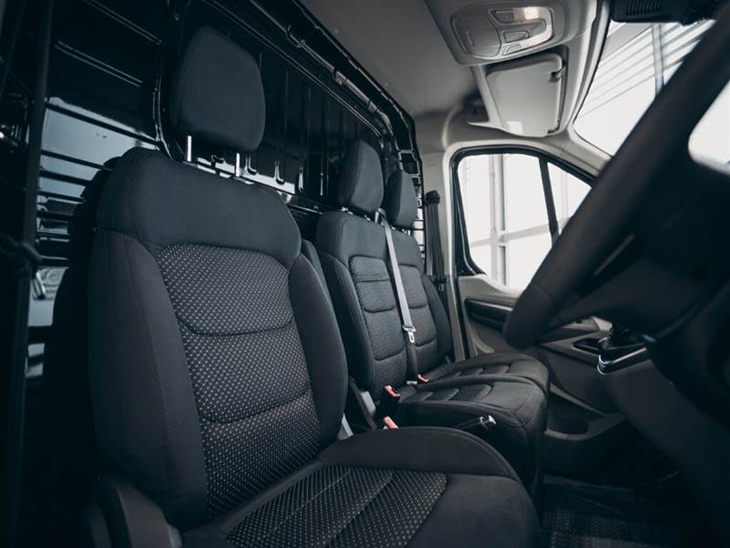 Maxus Deliver 9 Diesel LWB FWD 2.0 D20 150 Lux Extra High Roof