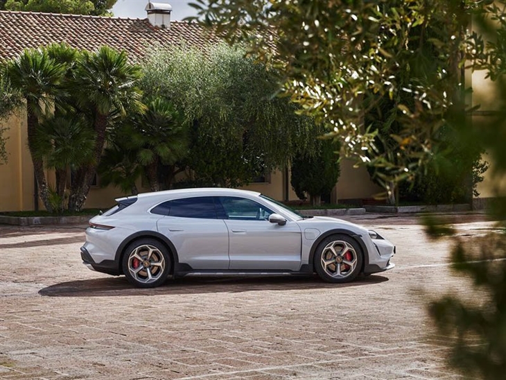 Porsche Taycan Cross Turismo 500kW Turbo 93kWh Auto (75 Years/22kW/5 Seat)