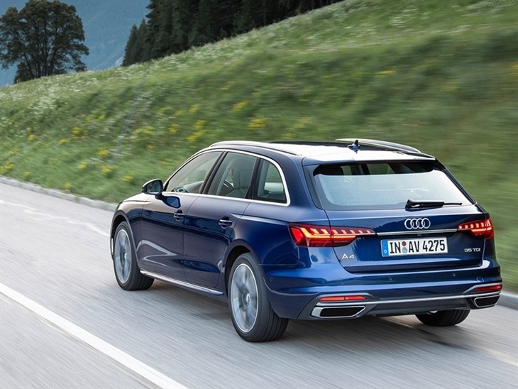 Audi A4 Avant 35 TDI S Line S Tronic (Tech Pack)