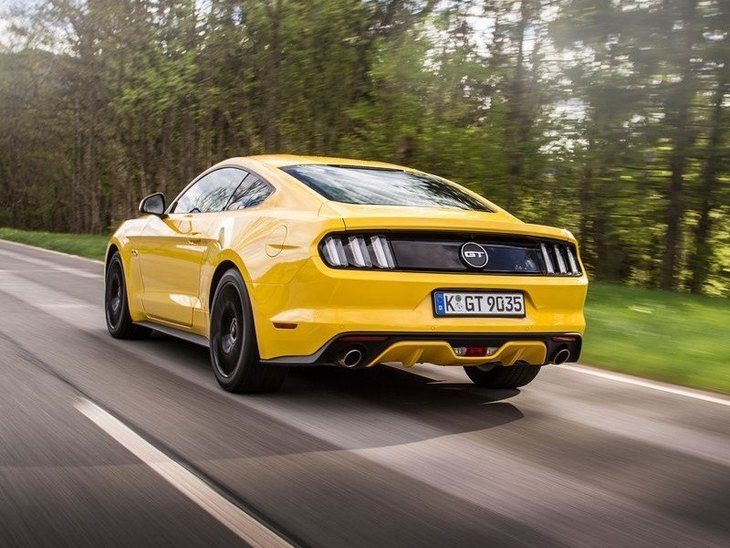 Ford Mustang Fastback Yellow Exterior Back