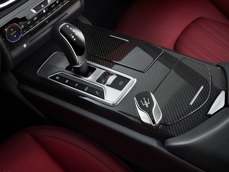 Maserati Ghibli Interior 3