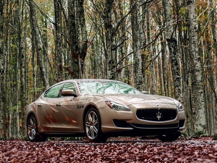Maserati Quattroporte Gold Exterior Front 1