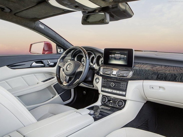 Mercedes Benz CLS Class Interior