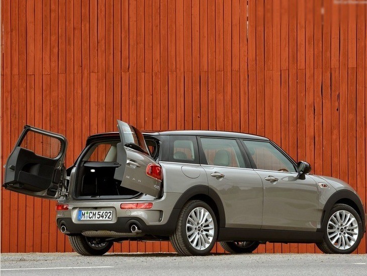 Mini Clubman Grey Exterior Back 2