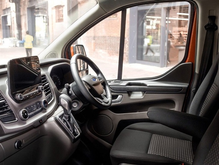 ford transit custom ice pack 25