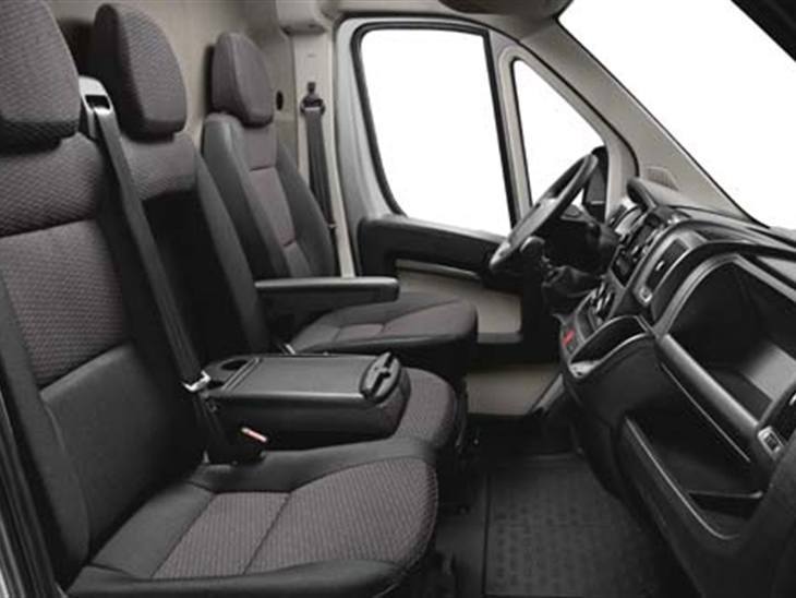 Peugeot Boxer 335 L3 2.2 BlueHDi H3 140ps Professional Premium+