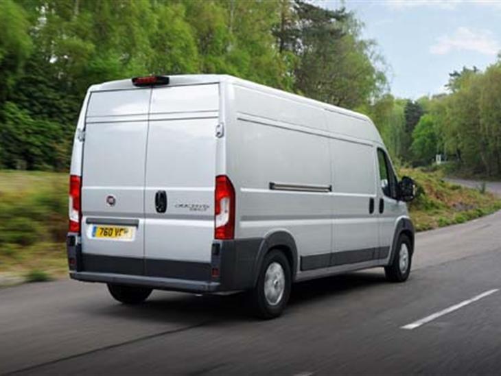 Fiat Ducato 33 MWB 2.2 Multijet High Roof 120