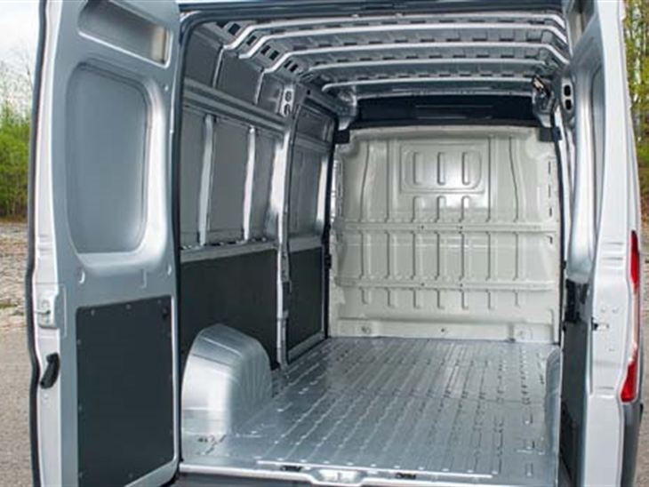 Fiat Ducato 33 MWB 2.2 Multijet High Roof 120