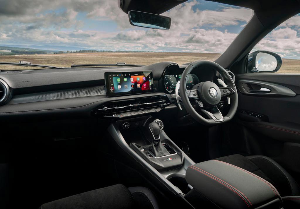 Alfa Romeo Tonale interior