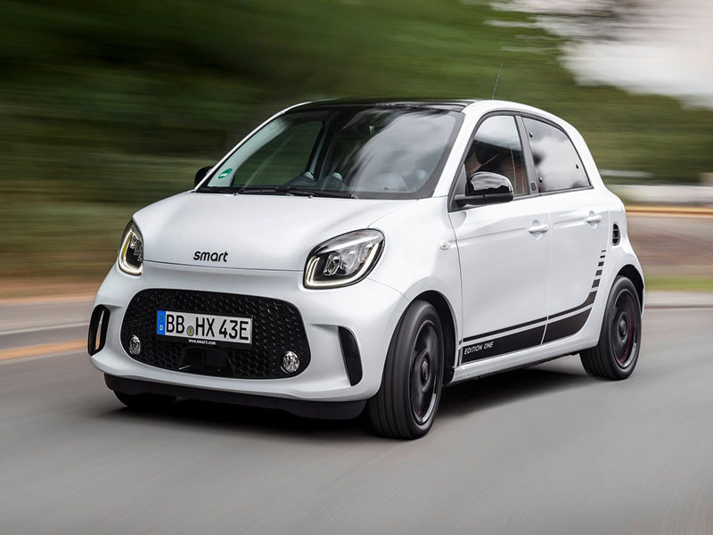 Smart Forfour Hatchback driving