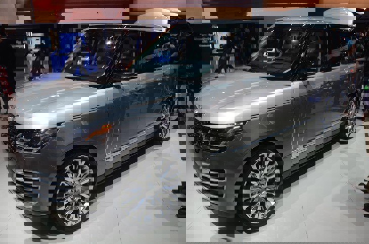 2018 Range Rover Sport Revealed