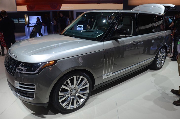 2018 Range Rover Sport Revealed