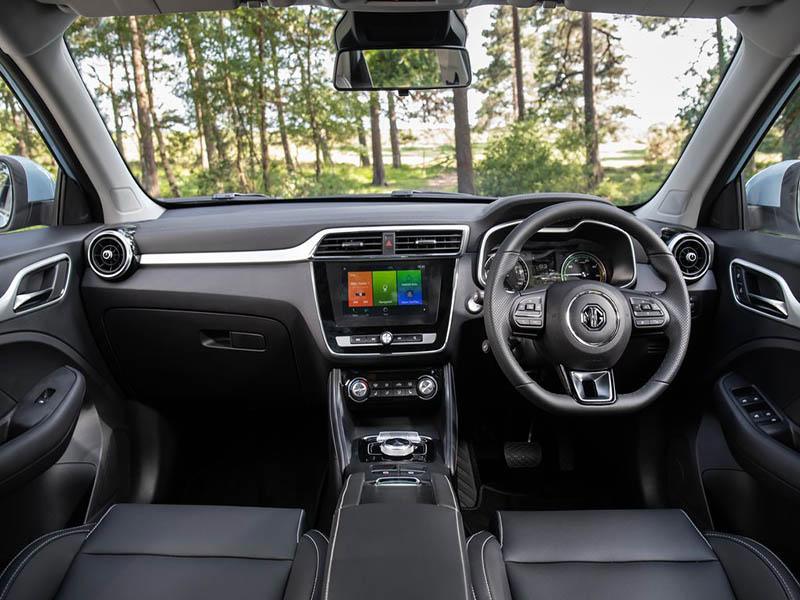 mg-zs-ev-interior