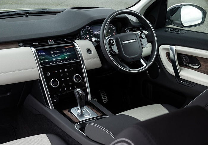 land-rover-discovery-sport-interior