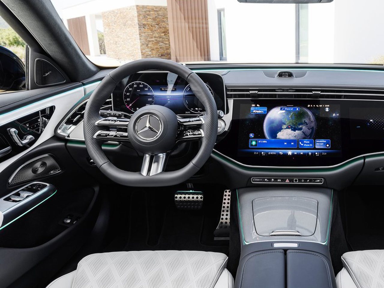 Mercedes-Benz E-Class Estate Interior