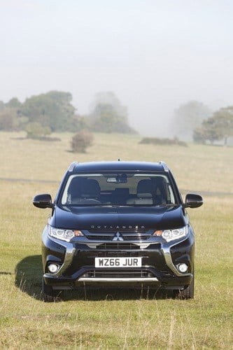 The new Mitsubishi Outlander PHEV Juro Front View