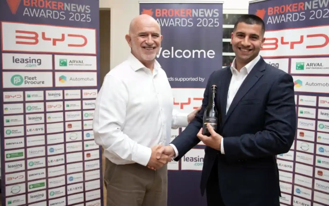 Vince Pemberton of Rivervale Maxus congratulates Charles Campbell for Highly Commended in Rising Star of the Year award at the 2025 Broker News Awards