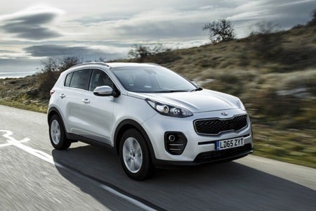 Kia Sportage 1.7 CRDI MT6 on the road