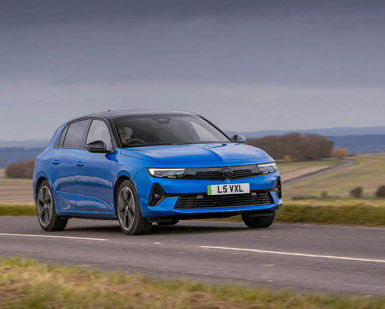 Vauxhall Astra-e lease car in blue