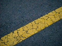 single yellow line